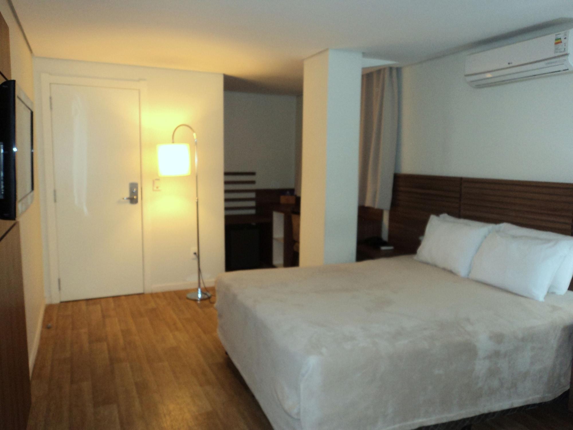 Umbu Hotel Porto Alegre - Centro Historico - Prox Aeroporto 15Min المظهر الخارجي الصورة