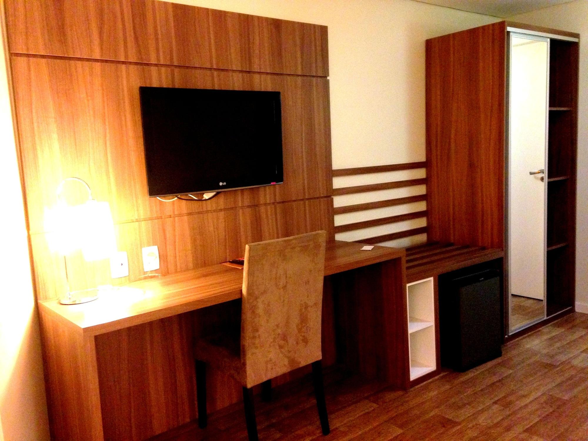 Umbu Hotel Porto Alegre - Centro Historico - Prox Aeroporto 15Min المظهر الخارجي الصورة