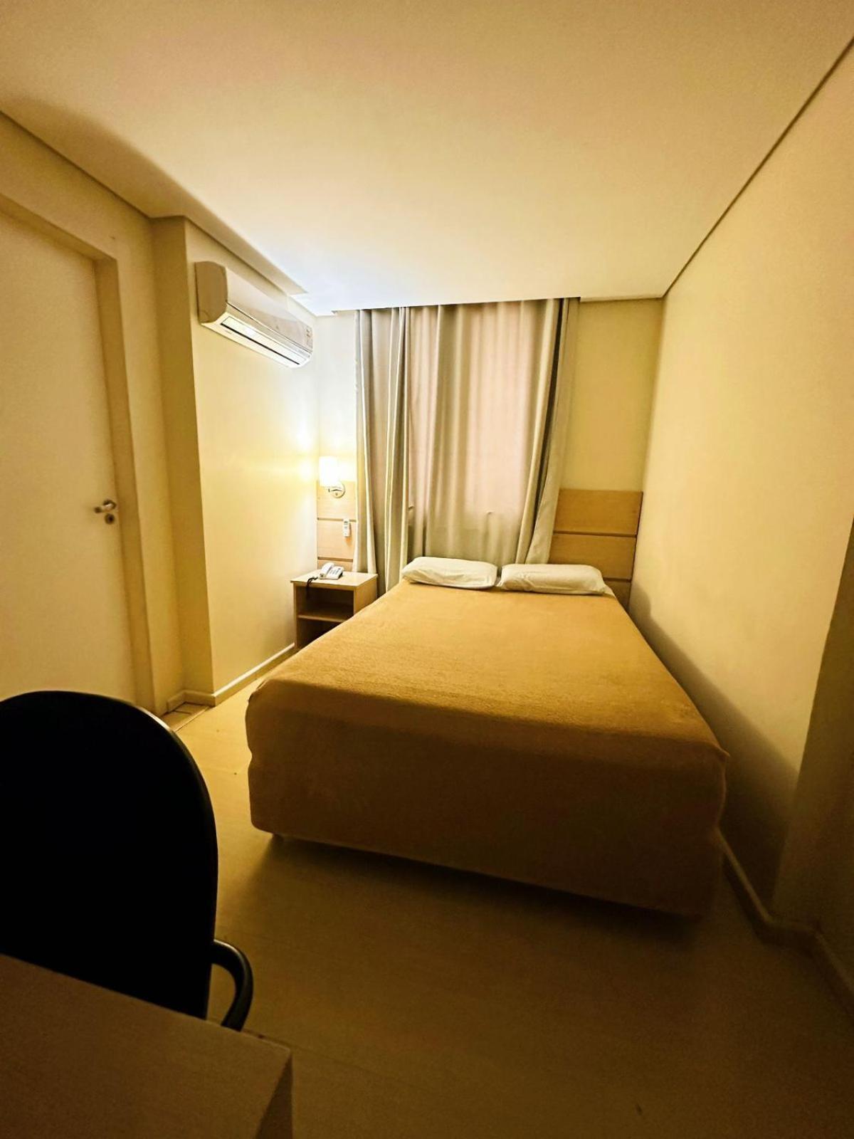 Umbu Hotel Porto Alegre - Centro Historico - Prox Aeroporto 15Min الغرفة الصورة