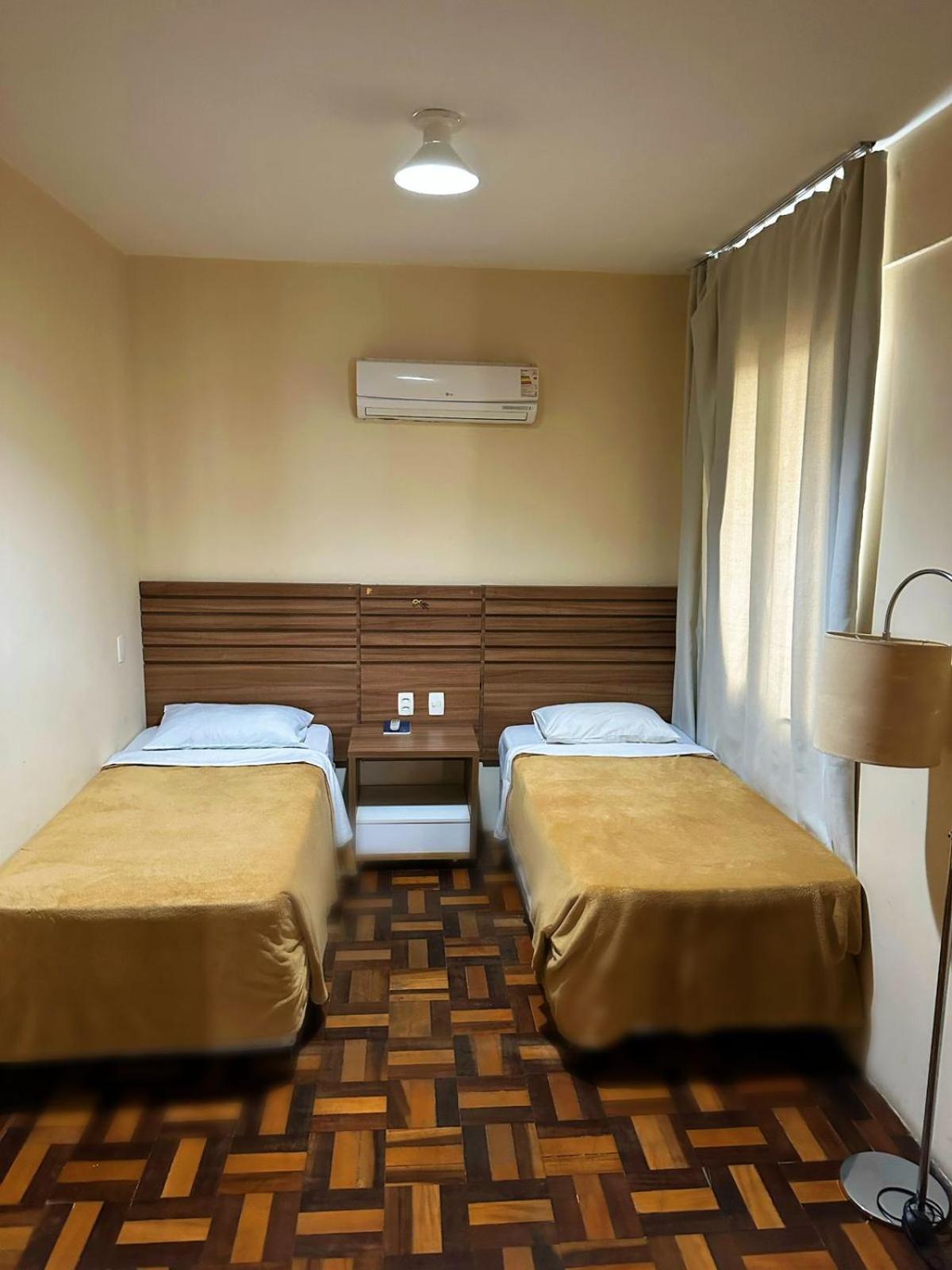 Umbu Hotel Porto Alegre - Centro Historico - Prox Aeroporto 15Min الغرفة الصورة