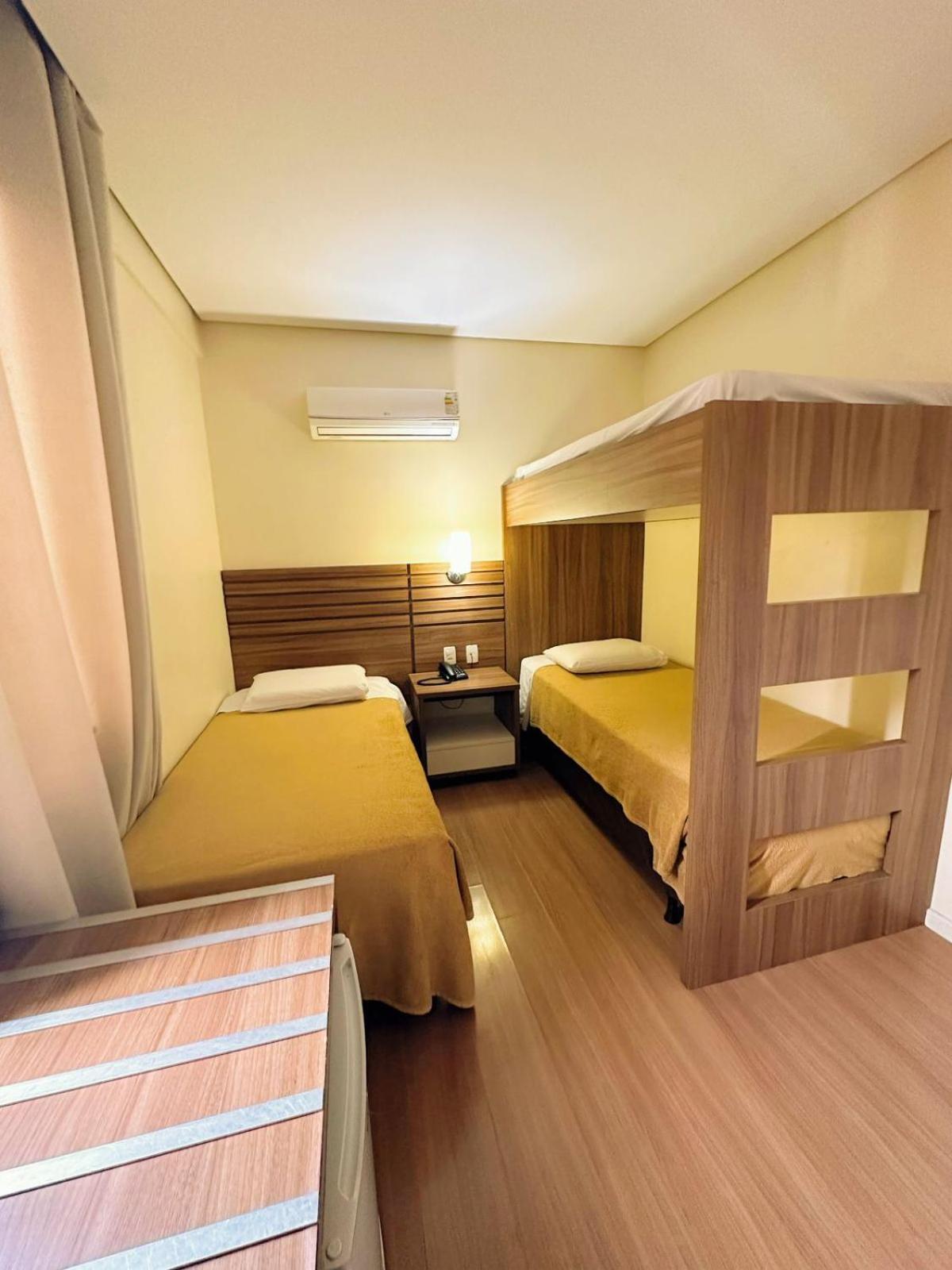 Umbu Hotel Porto Alegre - Centro Historico - Prox Aeroporto 15Min الغرفة الصورة